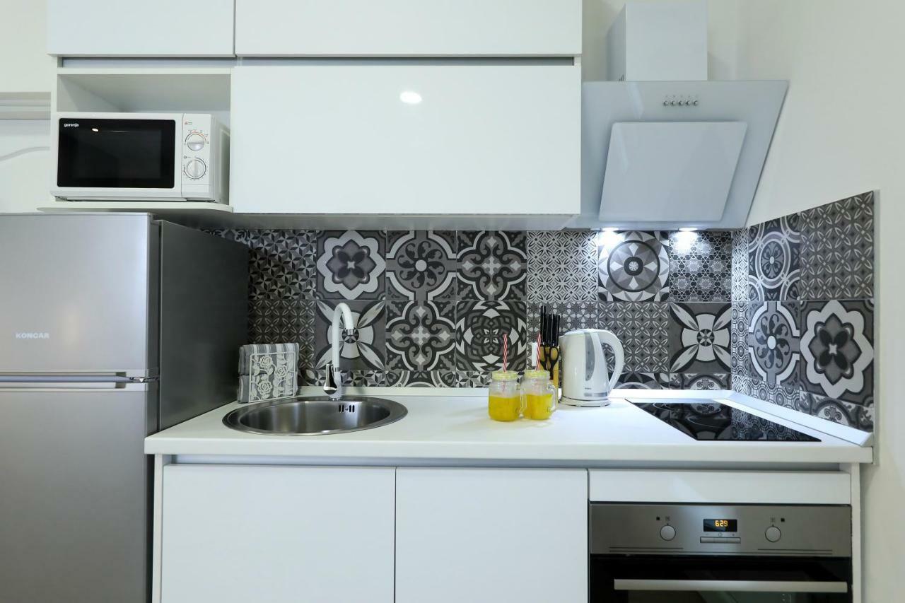 Studio Apartman Summer Flower Zadar Extérieur photo