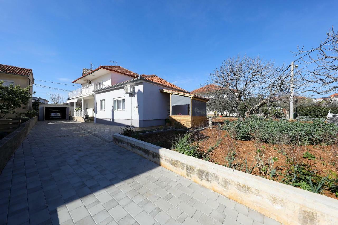 Studio Apartman Summer Flower Zadar Extérieur photo
